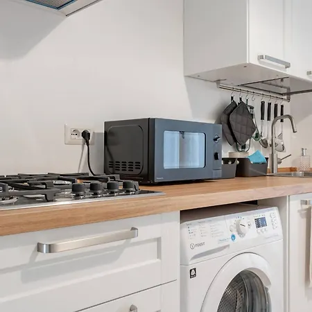 H11 Da Dada - Parcheggio Apartment